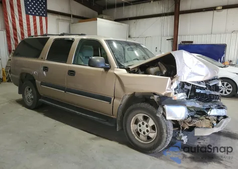 2001 Chevrolet Suburban K1500 z USA, uszkodzony, nr VIN 3GNFK16T61G221893